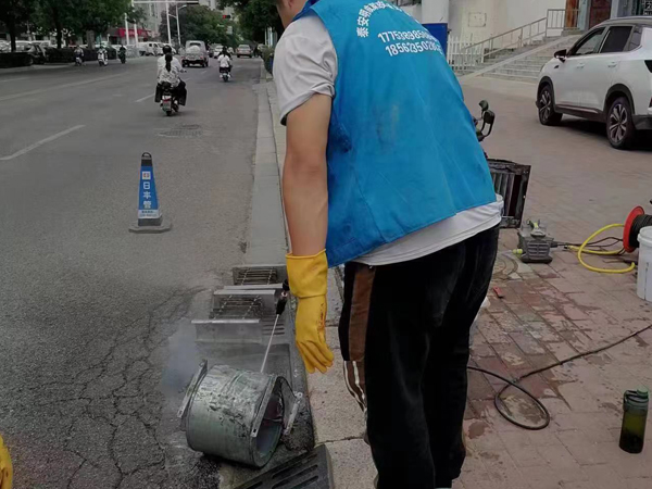 大型烧烤炉清洗